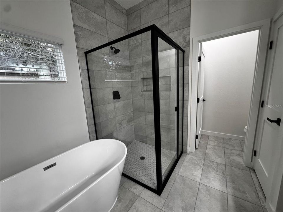 En Venta: $298,900 (4 camas, 3 baños, 1771 Pies cuadrados)