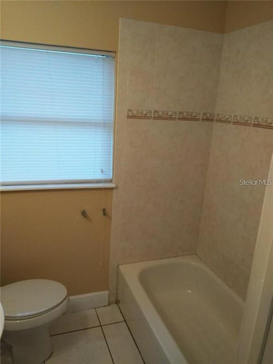 For Rent: $2,300 (3 beds, 2 baths, 1190 Square Feet)