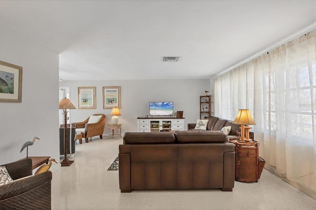 For Sale: $1,500,000 (3 beds, 3 baths, 1817 Square Feet)