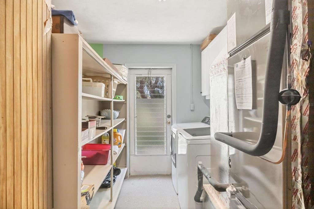 For Sale: $1,500,000 (3 beds, 3 baths, 1817 Square Feet)