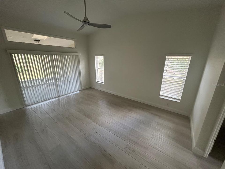 For Rent: $2,300 (3 beds, 2 baths, 2126 Square Feet)