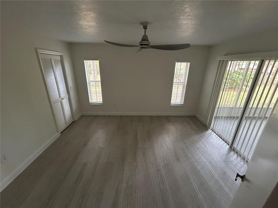 For Rent: $2,300 (3 beds, 2 baths, 2126 Square Feet)