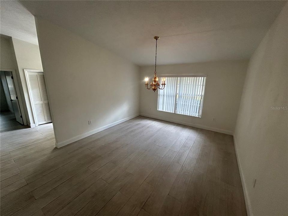 For Rent: $2,300 (3 beds, 2 baths, 2126 Square Feet)