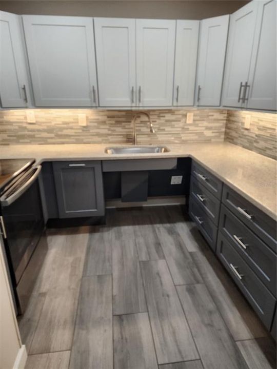 На продажу: $135,000 (1 спален, 1 ванн, 725 Квадратных фут)