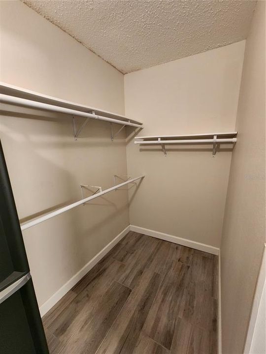 На продажу: $135,000 (1 спален, 1 ванн, 725 Квадратных фут)