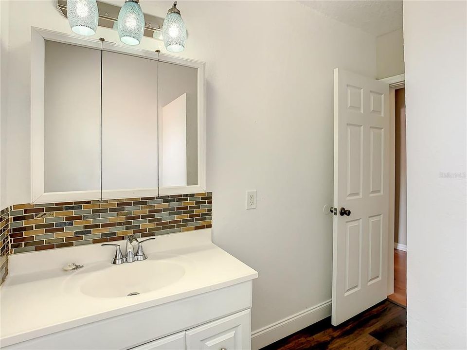 For Rent: $2,850 (3 beds, 1 baths, 1361 Square Feet)