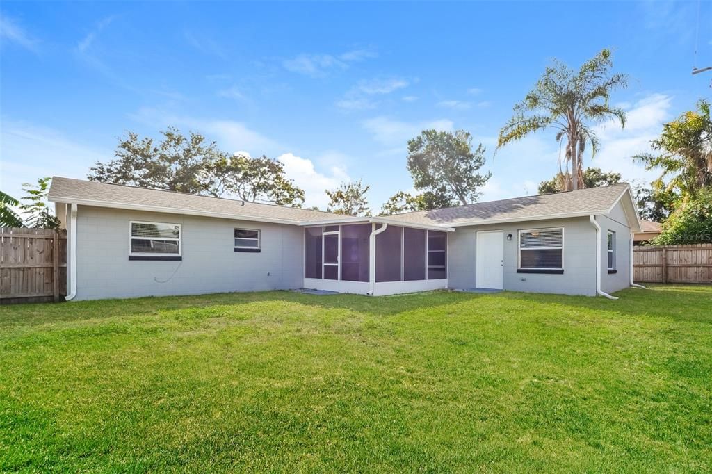 For Rent: $2,665 (5 beds, 3 baths, 2047 Square Feet)