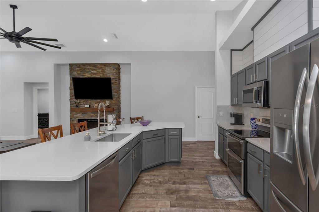 For Sale: $620,000 (3 beds, 2 baths, 1765 Square Feet)