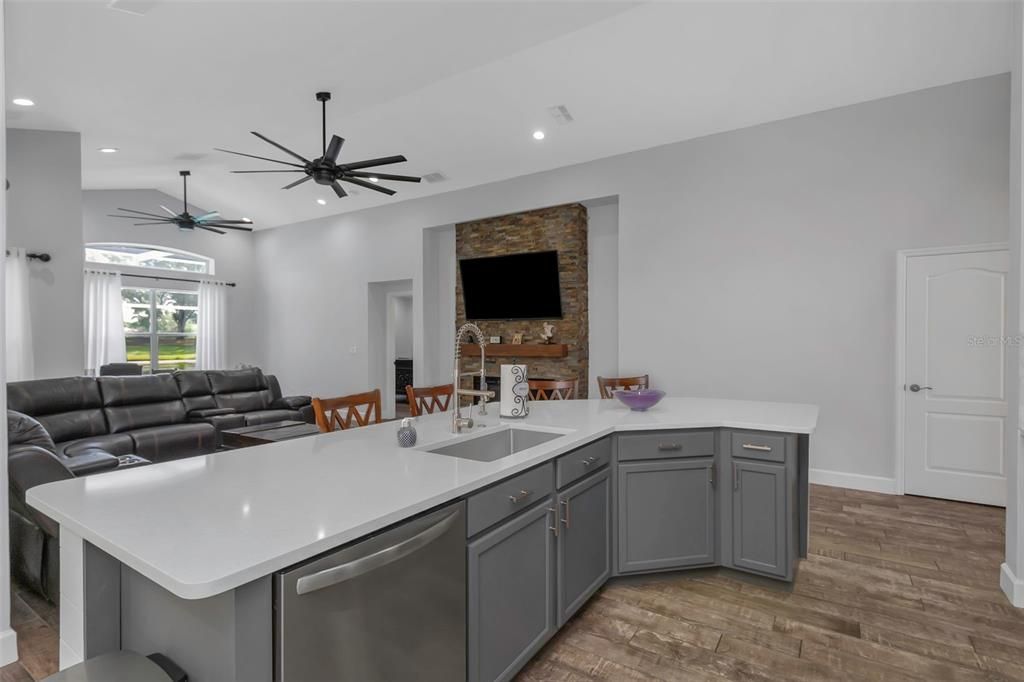 For Sale: $620,000 (3 beds, 2 baths, 1765 Square Feet)