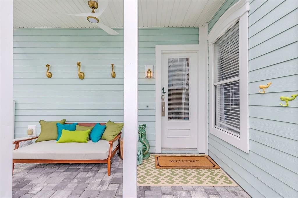 For Sale: $925,900 (5 beds, 4 baths, 3556 Square Feet)