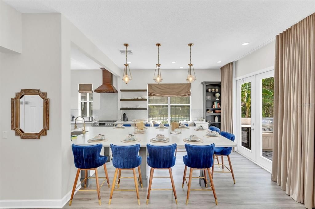 For Sale: $925,900 (5 beds, 4 baths, 3556 Square Feet)