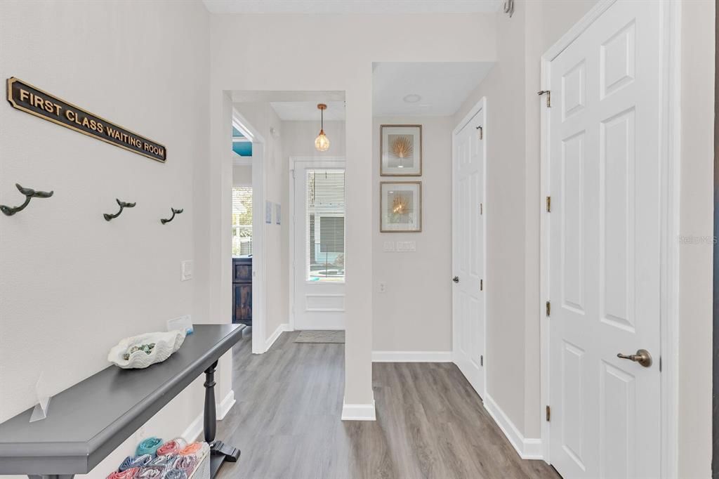 For Sale: $925,900 (5 beds, 4 baths, 3556 Square Feet)