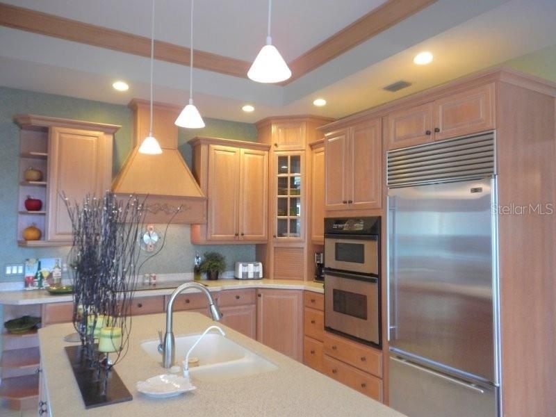 出租: $3,800 (3 贝兹, 2 浴室, 2302 平方英尺)