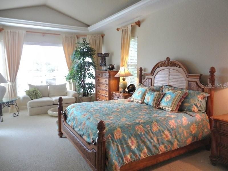 出租: $3,800 (3 贝兹, 2 浴室, 2302 平方英尺)