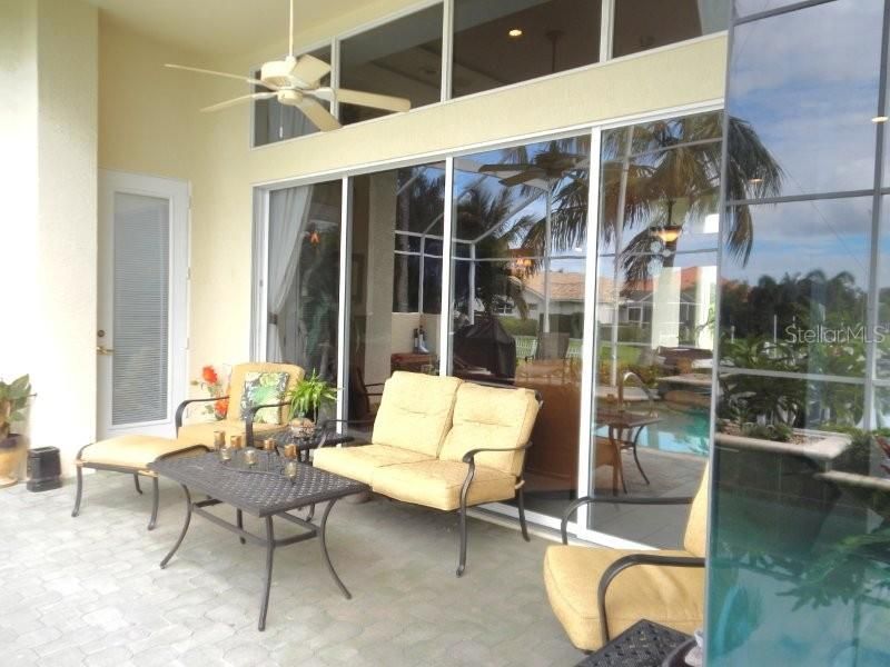 出租: $3,800 (3 贝兹, 2 浴室, 2302 平方英尺)