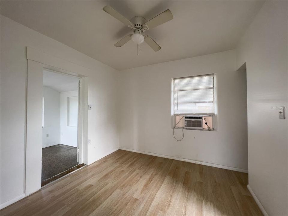 For Rent: $1,090 (1 beds, 1 baths, 572 Square Feet)