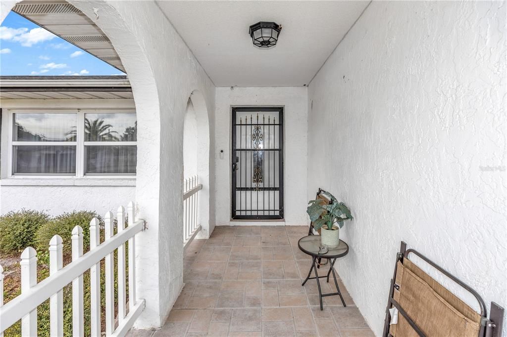 For Sale: $309,000 (3 beds, 2 baths, 1402 Square Feet)