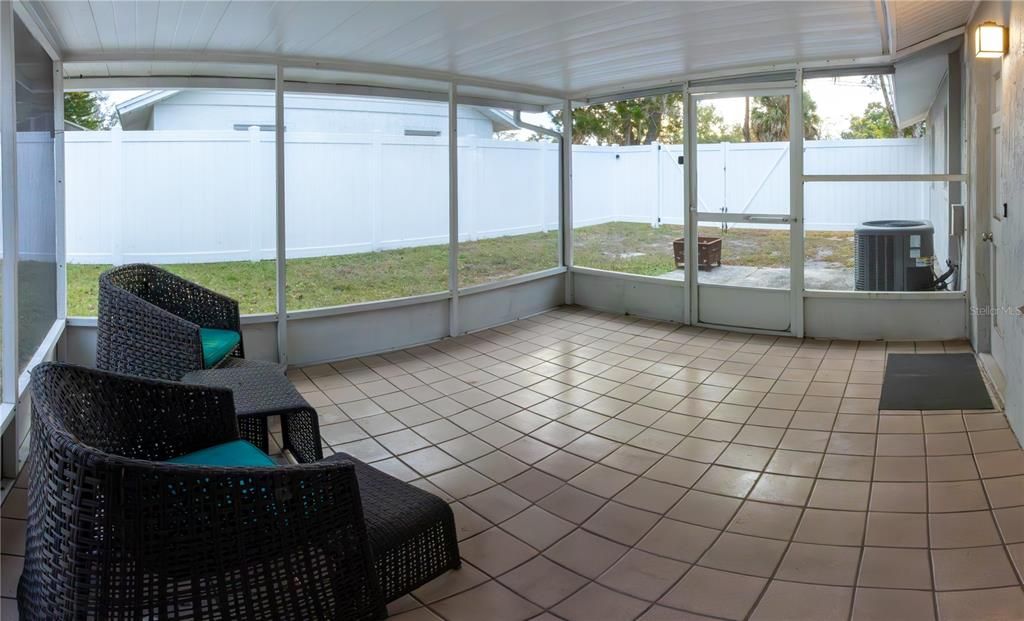 En Venta: $284,900 (2 camas, 2 baños, 1022 Pies cuadrados)