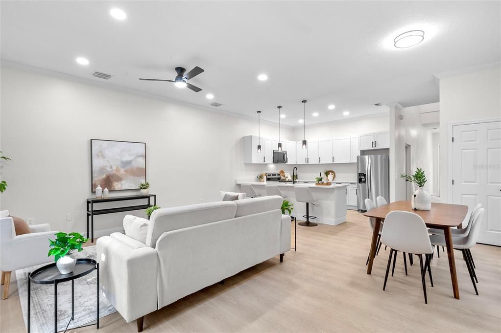 En Venta: $449,000 (3 camas, 2 baños, 1686 Pies cuadrados)