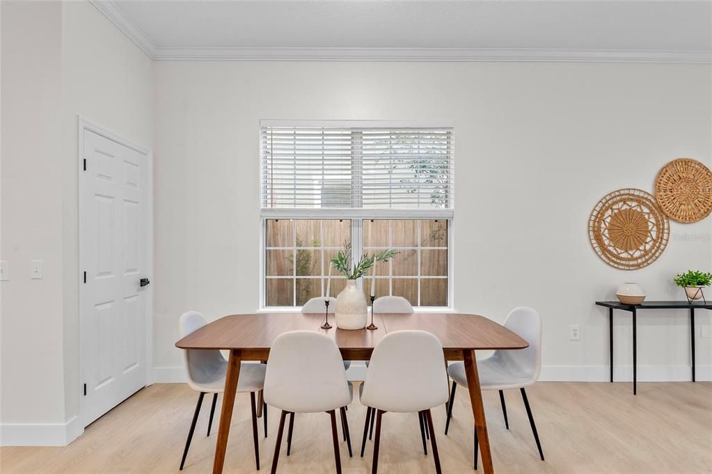 En Venta: $449,000 (3 camas, 2 baños, 1686 Pies cuadrados)