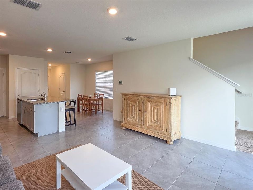 En Venta: $279,900 (3 camas, 2 baños, 1624 Pies cuadrados)