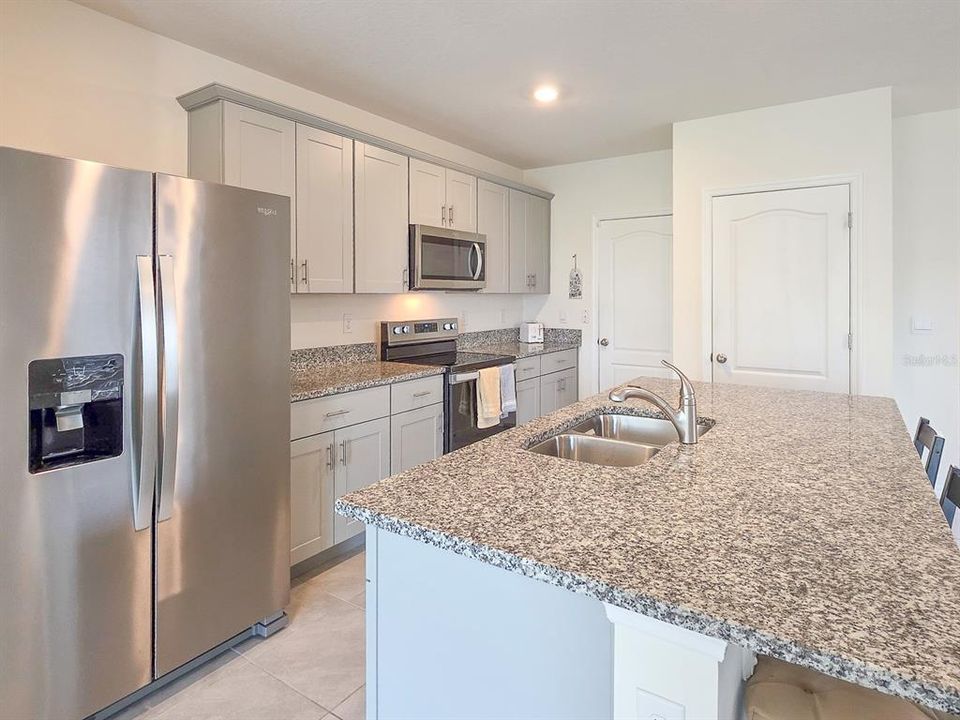 En Venta: $279,900 (3 camas, 2 baños, 1624 Pies cuadrados)