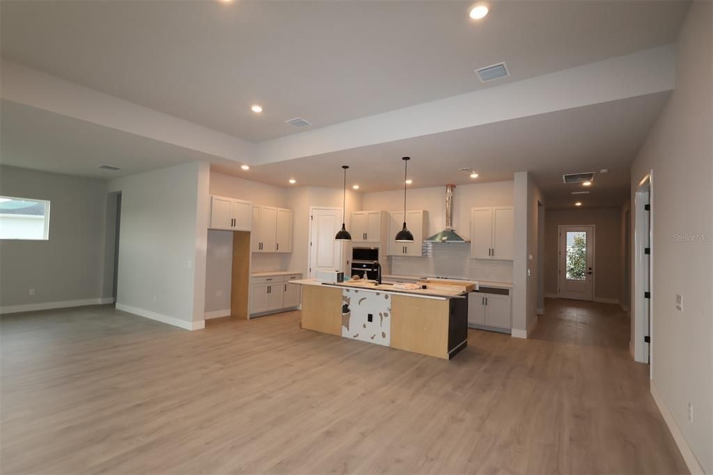 For Sale: $719,990 (4 beds, 3 baths, 2506 Square Feet)