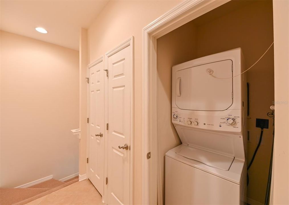 For Rent: $4,500 (3 beds, 2 baths, 1520 Square Feet)