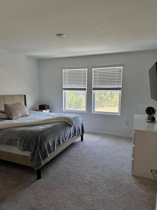 For Rent: $2,000 (3 beds, 2 baths, 1407 Square Feet)