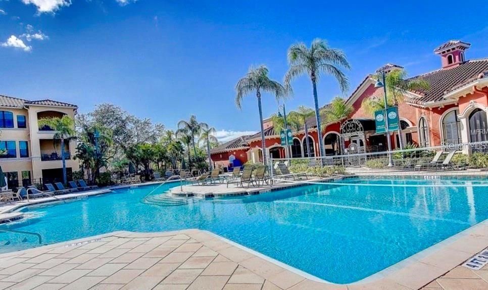 For Rent: $2,400 (2 beds, 2 baths, 1230 Square Feet)