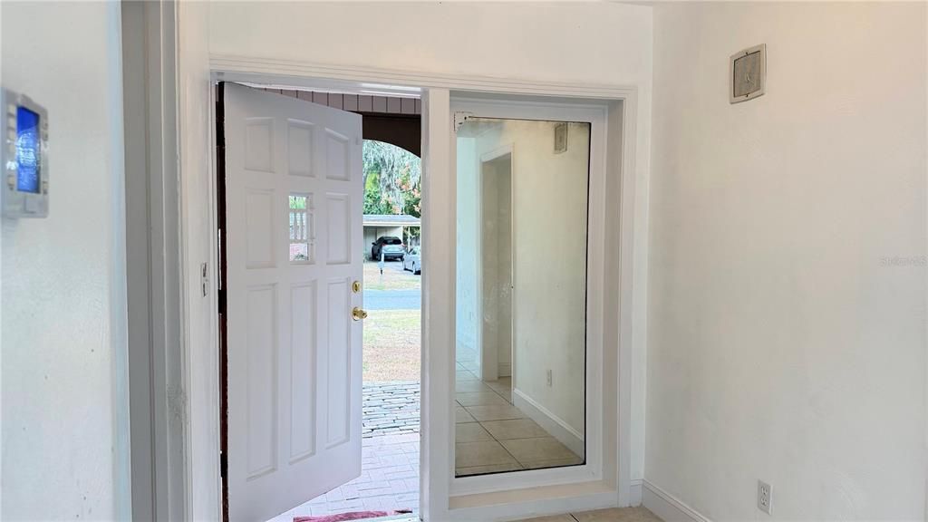 На продажу: $350,000 (3 спален, 2 ванн, 1694 Квадратных фут)