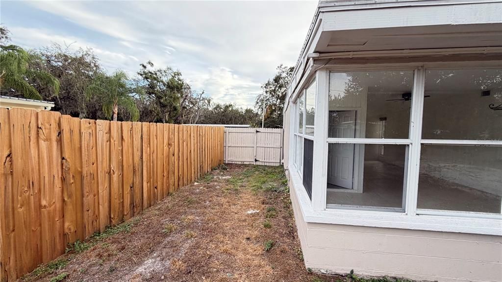 На продажу: $350,000 (3 спален, 2 ванн, 1694 Квадратных фут)