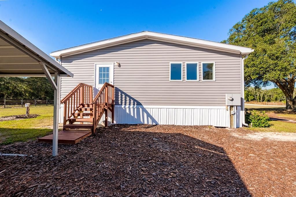 待售: $265,000 (3 贝兹, 2 浴室, 1950 平方英尺)