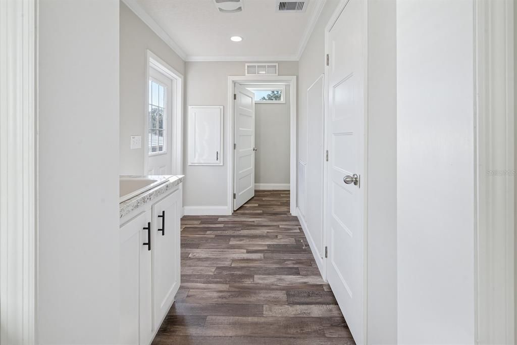 待售: $265,000 (3 贝兹, 2 浴室, 1950 平方英尺)