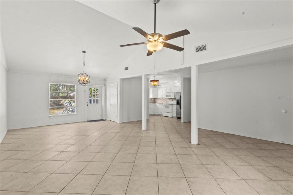 待售: $445,000 (3 贝兹, 2 浴室, 1420 平方英尺)