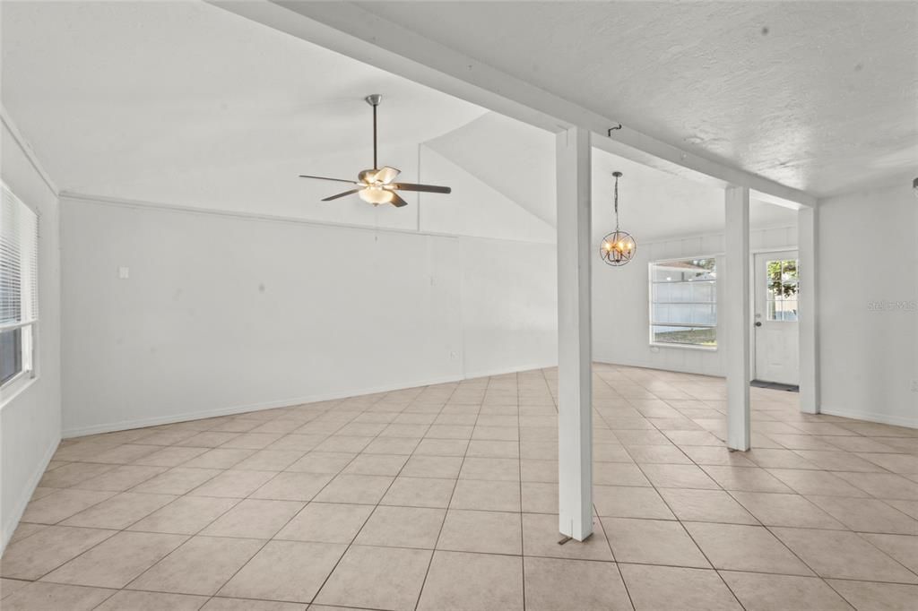 待售: $445,000 (3 贝兹, 2 浴室, 1420 平方英尺)