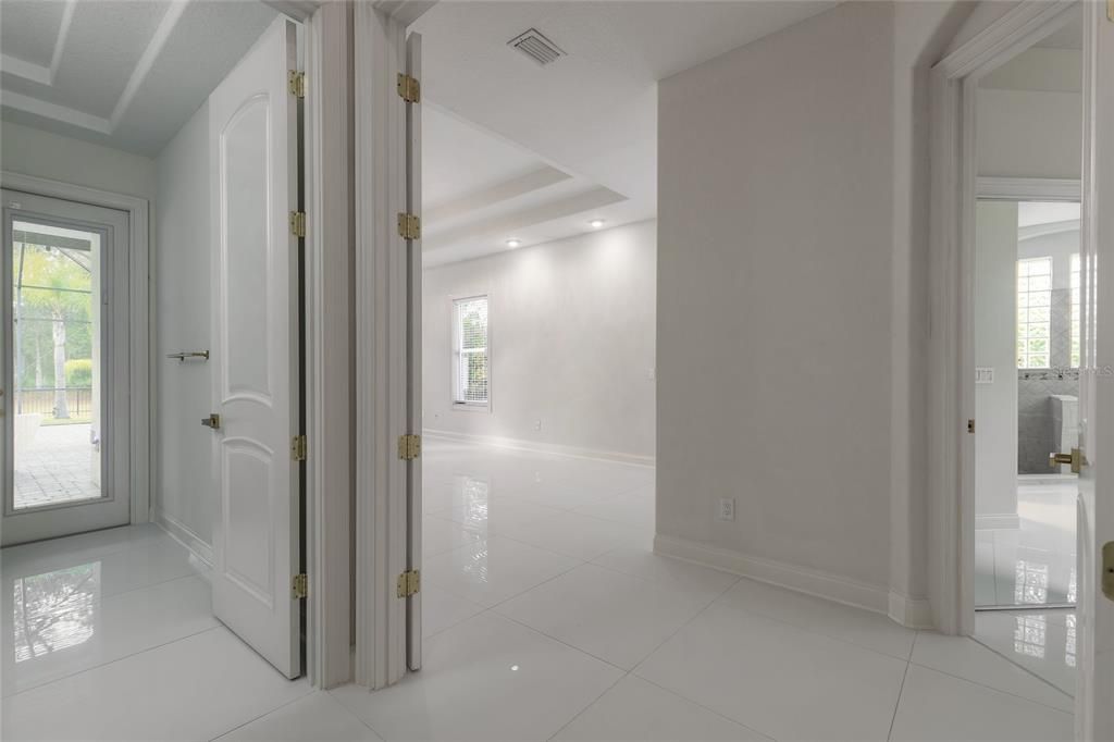 En Venta: $1,100,000 (5 camas, 4 baños, 3484 Pies cuadrados)