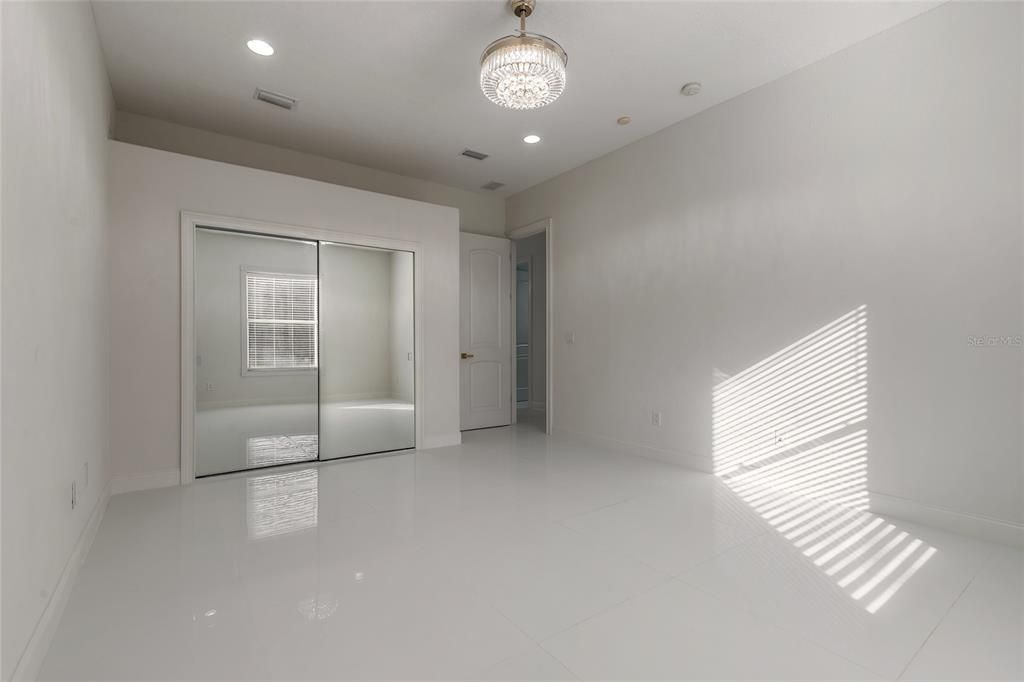 En Venta: $1,100,000 (5 camas, 4 baños, 3484 Pies cuadrados)