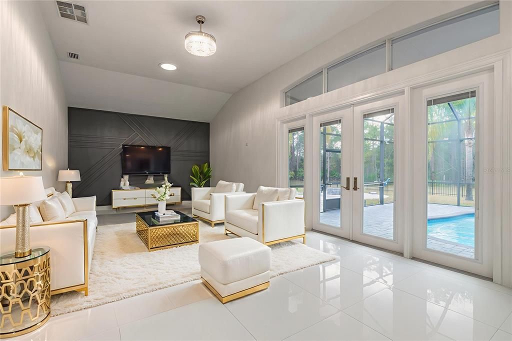 En Venta: $1,100,000 (5 camas, 4 baños, 3484 Pies cuadrados)