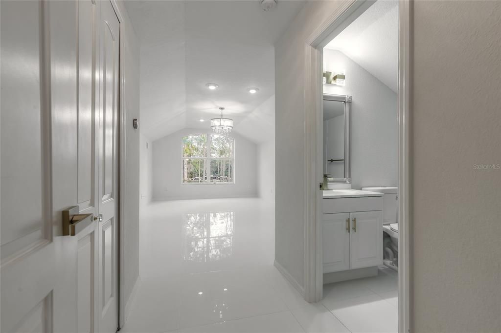 En Venta: $1,100,000 (5 camas, 4 baños, 3484 Pies cuadrados)