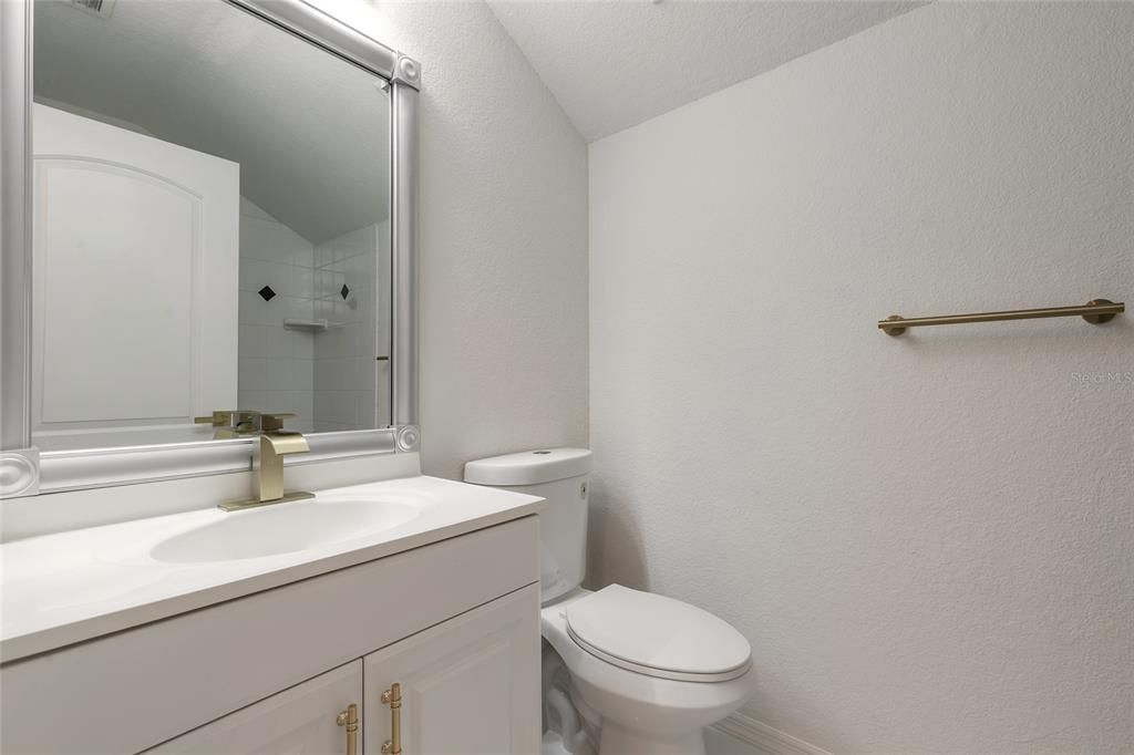 En Venta: $1,100,000 (5 camas, 4 baños, 3484 Pies cuadrados)