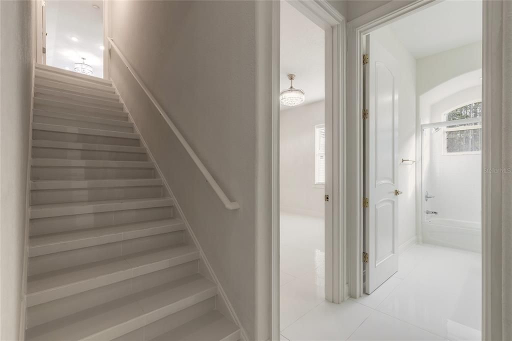 En Venta: $1,100,000 (5 camas, 4 baños, 3484 Pies cuadrados)