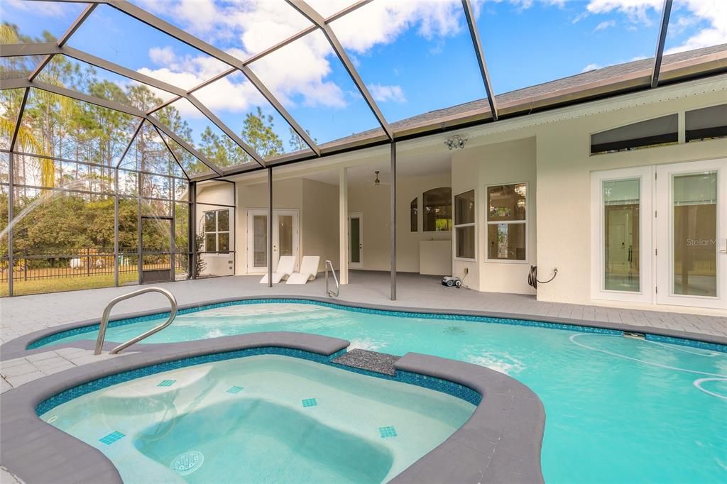 En Venta: $1,100,000 (5 camas, 4 baños, 3484 Pies cuadrados)