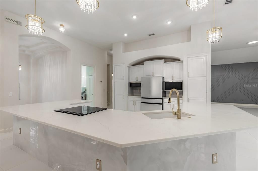 En Venta: $1,100,000 (5 camas, 4 baños, 3484 Pies cuadrados)