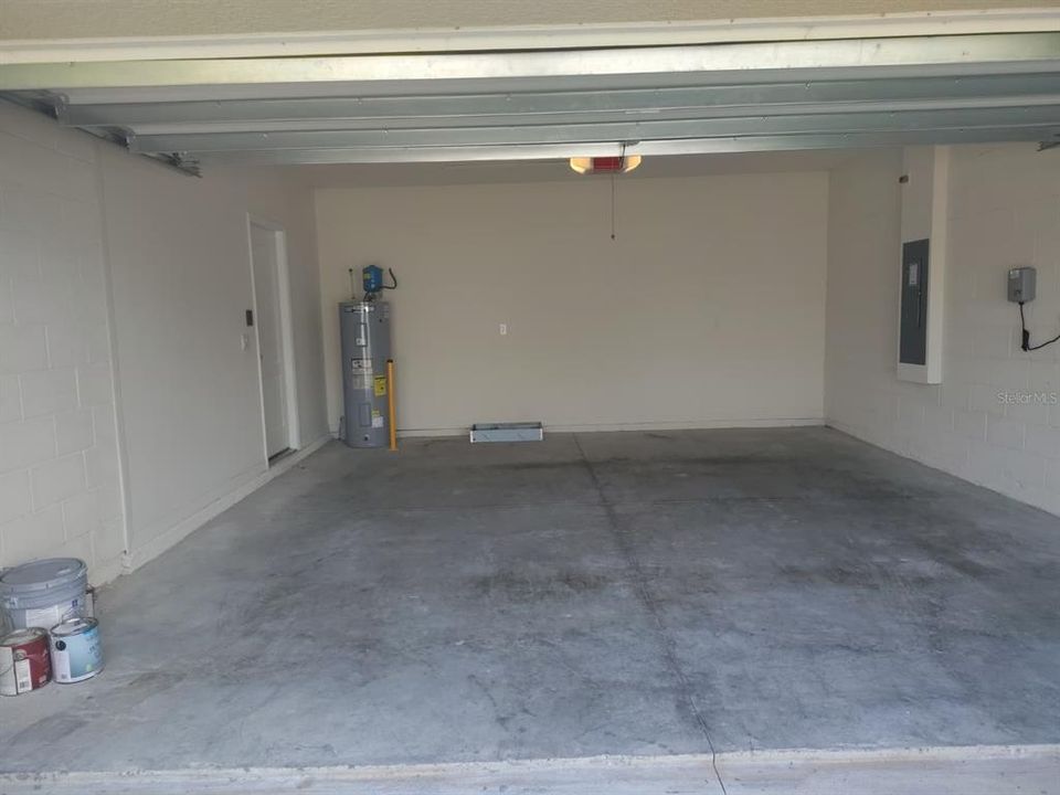 For Rent: $2,100 (3 beds, 2 baths, 1504 Square Feet)