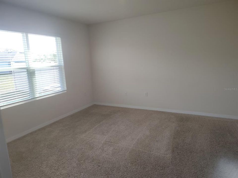 For Rent: $2,100 (3 beds, 2 baths, 1504 Square Feet)