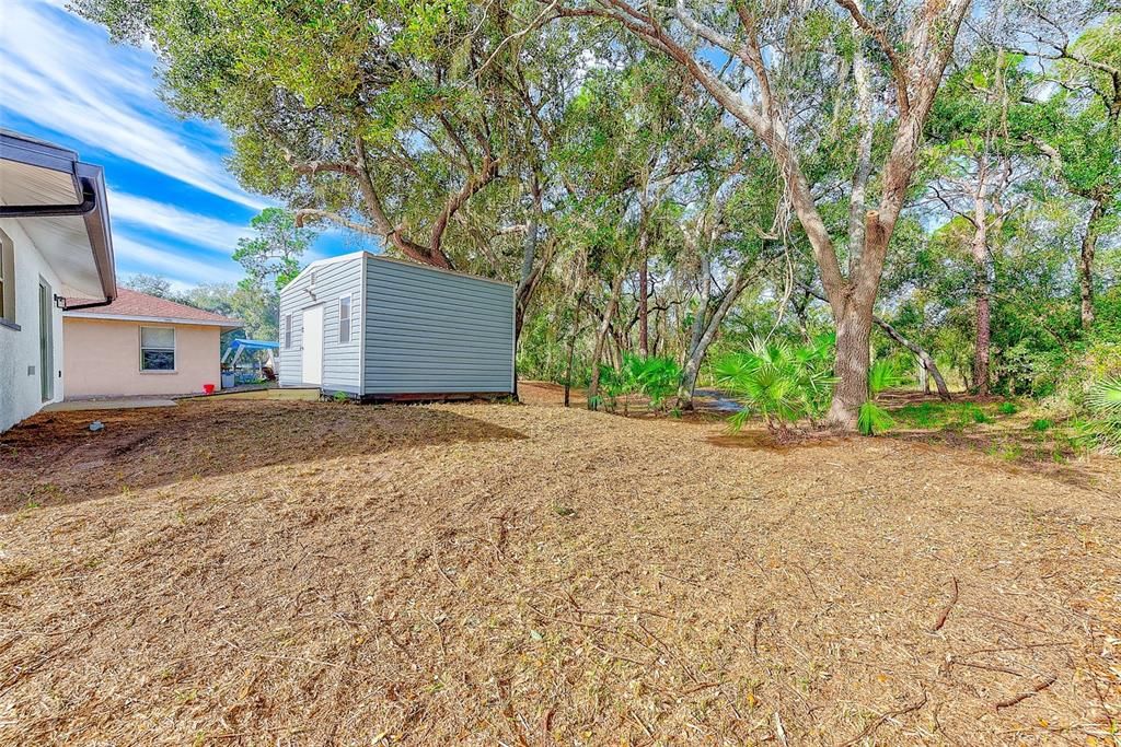 For Sale: $285,000 (3 beds, 2 baths, 981 Square Feet)