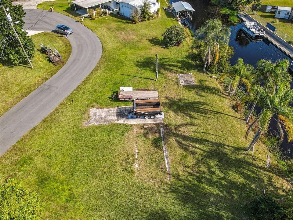 На продажу: $175,000 (0.16 acres)