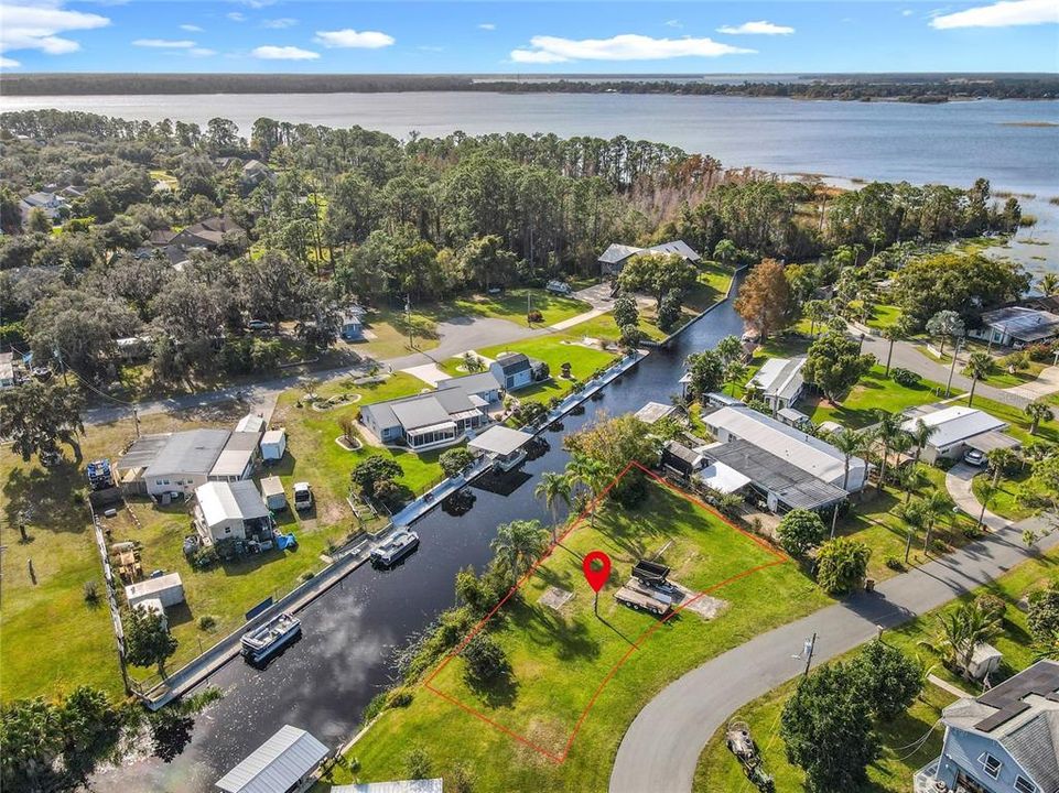 На продажу: $175,000 (0.16 acres)