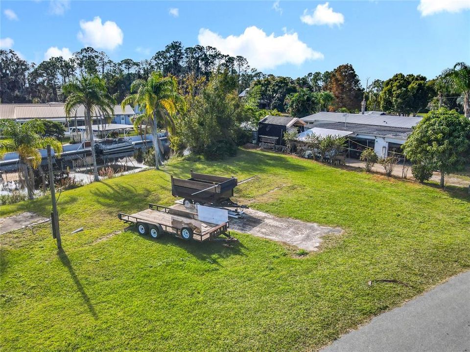 На продажу: $175,000 (0.16 acres)